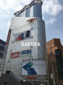 ビックカメラ横浜西口店の画像1