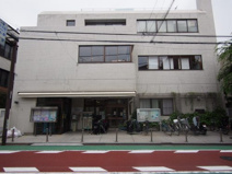 新宿区立中町図書館