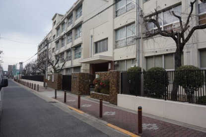 大阪市立東住吉中学校の画像1