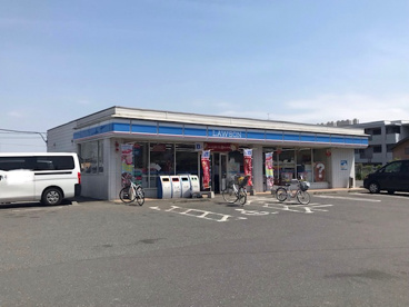 ローソン 春日部金崎店の画像1