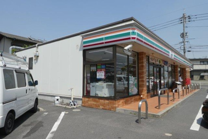 セブンイレブン 倉敷西中新田店の画像1