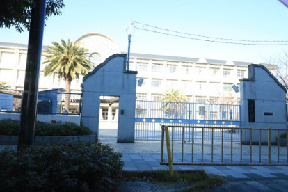 尼崎市立明城小学校の画像1