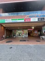 ファミリーマート 名古屋金山二丁目店の画像1
