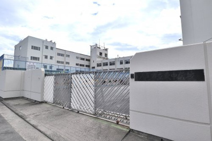 八尾市立東中学校の画像1