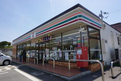 セブンイレブン天理インター南店の画像1