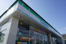 ファミリーマート勾田店