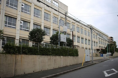 名古屋市立円上中学校の画像1