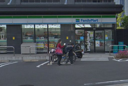 ファミリーマート 江東有明店の画像1