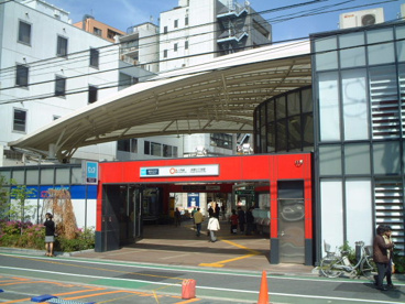 本郷三丁目駅の画像1
