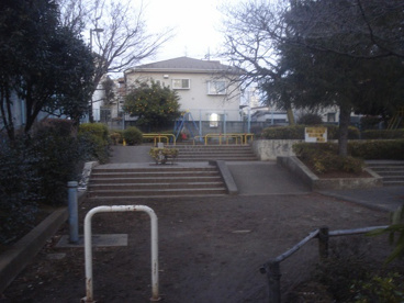 桜上水児童公園の画像1