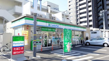 ファミリーマート 代官町東店の画像1