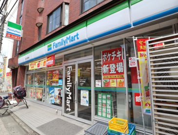 ファミリーマート 足立五反野店の画像1