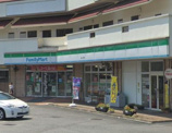 ファミリーマート　上荻野