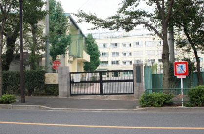 中野区立第七中学校の画像1