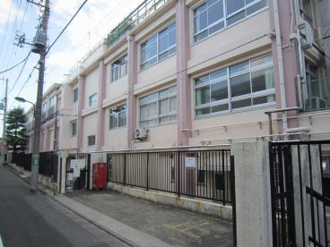 豊島区立巣鴨小学校の画像1