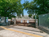 日野市立潤徳小学校