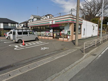 セブンイレブン横浜原宿3丁目店の画像1