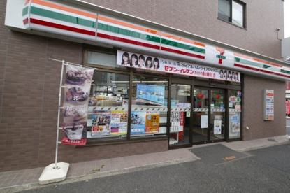 セブンイレブン 世田谷桜小前店の画像1