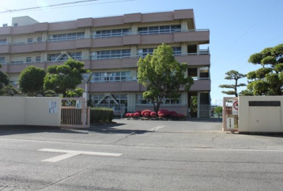 宝泉中学校の画像1