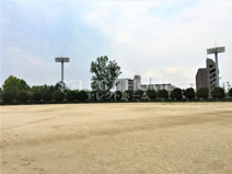 日名公園運動場