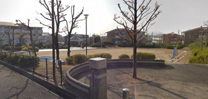 小束山１丁目公園の画像1