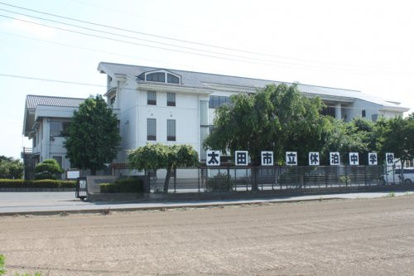 休泊中学校の画像1