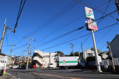セブンイレブン 横浜鉄町店の画像1