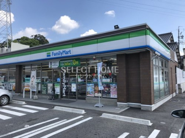ファミリーマート 岡崎鴨田東店の画像1