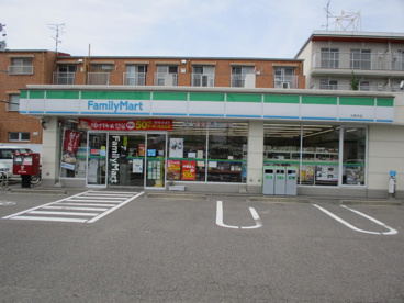 ファミリーマート 大野木店の画像1
