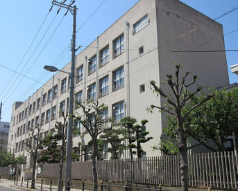 大阪市立都島中学校の画像1
