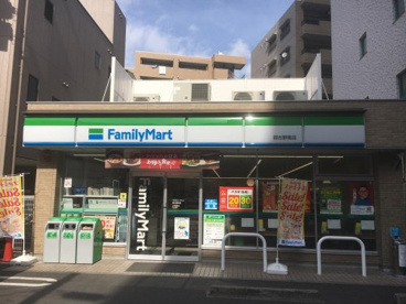 ファミリーマート 那古野南店の画像1