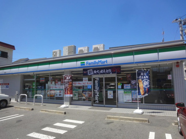 ファミリーマート 児玉西店の画像1