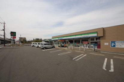 ファミリーマート 立川上砂町五丁目店の画像1