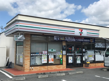 セブンイレブン 京都上桂山田口店の画像1