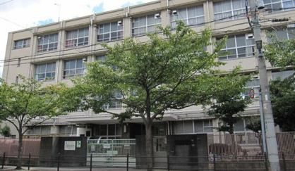 大阪市立鶴町小学校の画像1