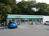 ファミリーマート登戸四丁目店
