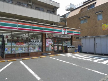 セブン-イレブン 多摩蓮光寺店の画像1