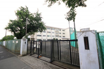 八王子市立四谷中学校の画像1
