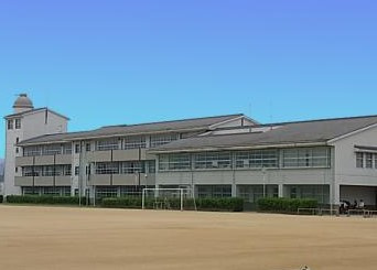 藍住町立藍住東中学校の画像1