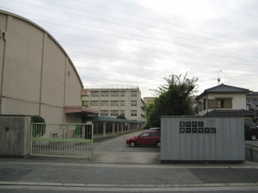 豊中市立第十六中学校の画像1