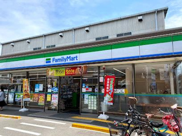 ファミリーマート 御幣島二丁目北店の画像1