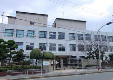 大阪市立西三国小学校の画像1