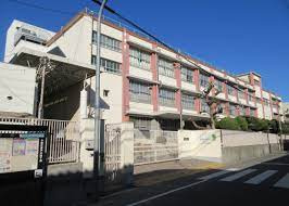 平野西小学校の画像1