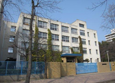 南港みなみ小学校の画像1