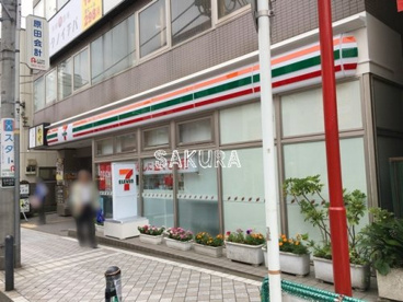 セブン-イレブン 横浜日吉中央通り店の画像1