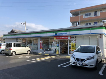 ファミリーマート高知神田東店の画像1