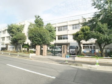 区立西が丘小学校の画像2