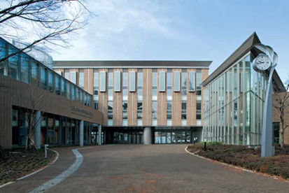 私立法政大学中学校の画像1