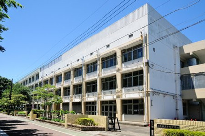 三鷹市立第七中学校の画像1