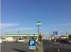 ファミリーマート さいたま丸ヶ崎店の画像1